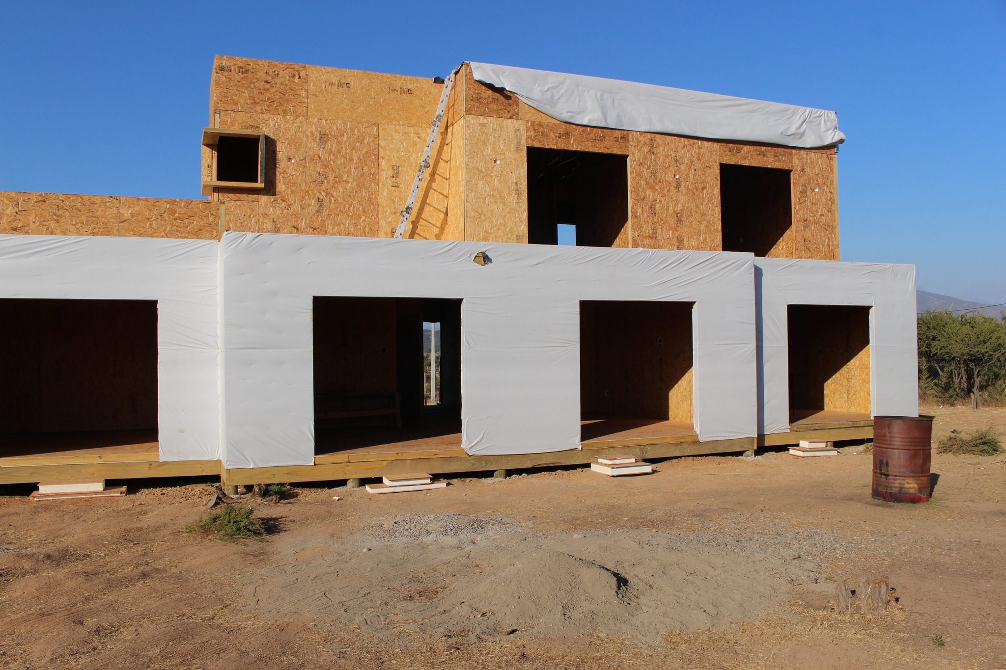 Proyecto de casa en construcción con Paneles SIP